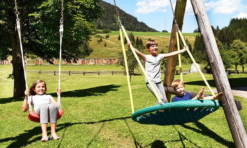 Spielplatz am Steinbachgut, Urlaub am Bauernhof in Flachau